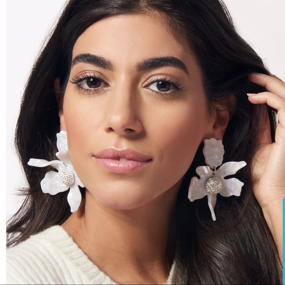 Wedding Bride Lele Sadoughi Mother of Pearl Lily wedding Earrings